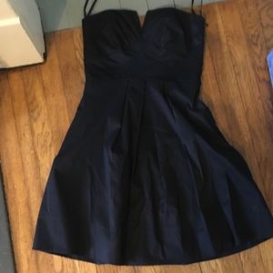Detachable strapless detailed cocktail dress